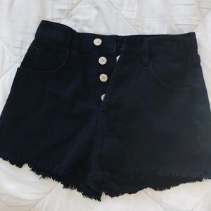 BLACK BRANDY MELVILLE SHORTS